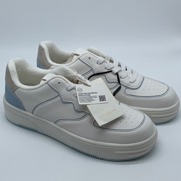 Pull&Bear Shoes - Pull&Bear contrast sneakers in blue and white